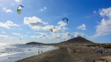 El Medano: En livlig, surfcentreret kystby på Tenerife